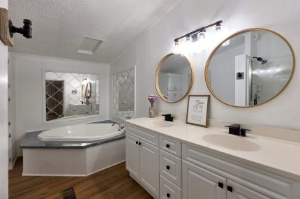 10-Bathroom1-Awendaw-SC-Home-For-Rent