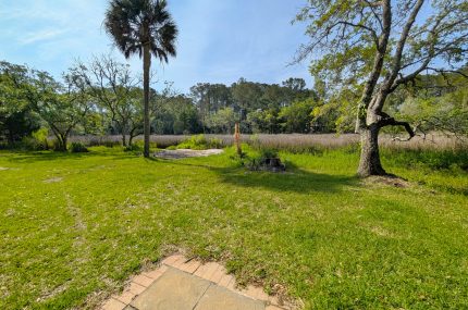 10023 S Carolina Rd McClellanville Rental 31-Backyard