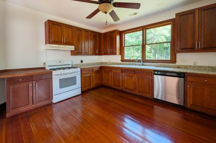 10023 S Carolina Rd McClellanville Rental 7-Kitchen