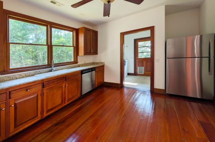 10023 S Carolina Rd McClellanville Rental 8-Kitchen2