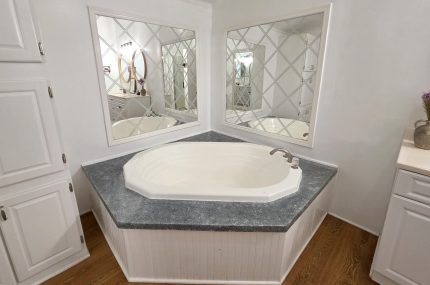 11-Bathroom1B-Mobile-Home-For-Rent-in-Awendaw-SC