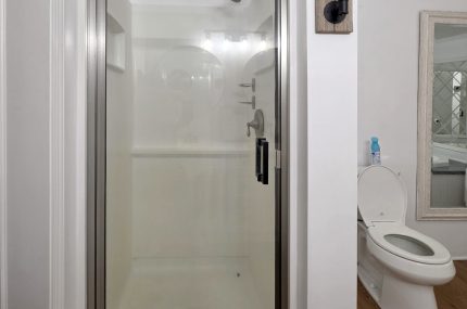 13-Bathroom1D-Mobile-Home-For-Rent-in-Awendaw-SC