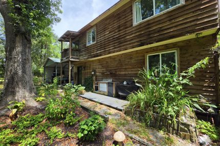22-back-deck-left-home-for-rent-in-awendaw
