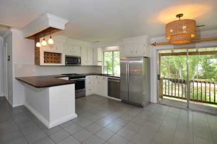 4-Kitchen-6374-maxville-rd-awendaw